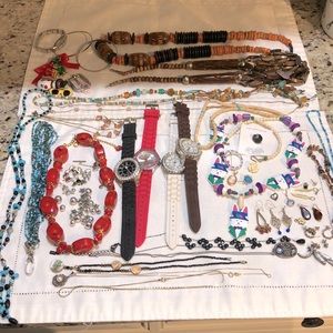 Lot of mixed jewelry